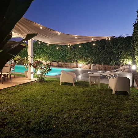 Villa Indipendente Con Piscina *